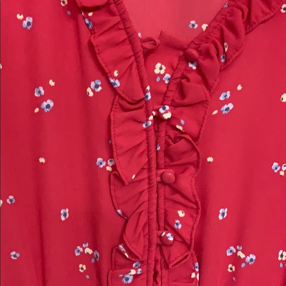 Gibson - Ruffle Detail Smock Waist Blouse - Picture 10 of 13